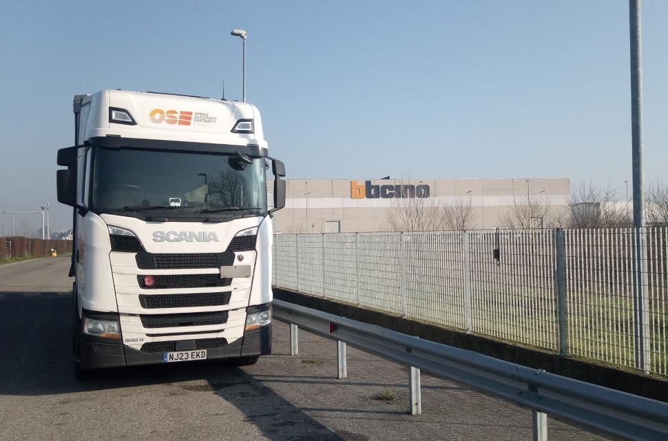 OSE lorry delivering a consignment in Italy.